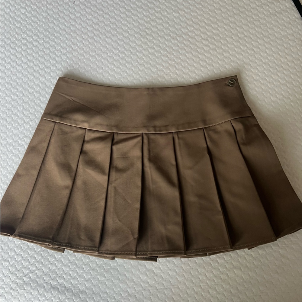 White Fox Boutique Brown Pleated Skater Skirt